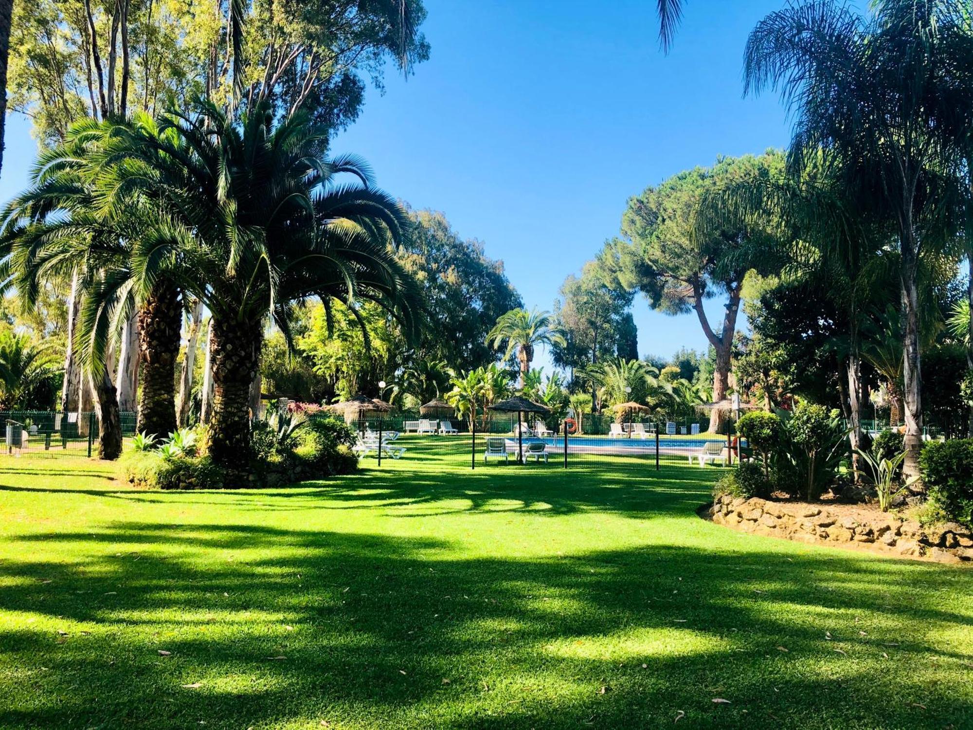 Puerto Banus Crystal Suite Марбелья Экстерьер фото